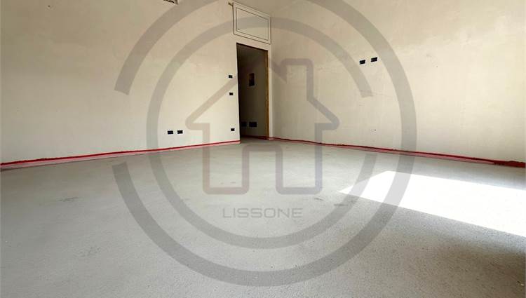 INTERNO